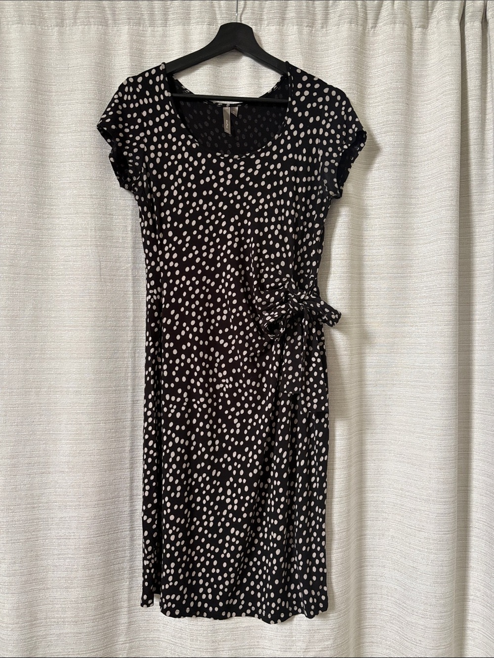 Black and White Polka Dot Short Sleeve Small Maternity Dress with Ruching